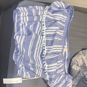 Off the shoulder cropped shirt